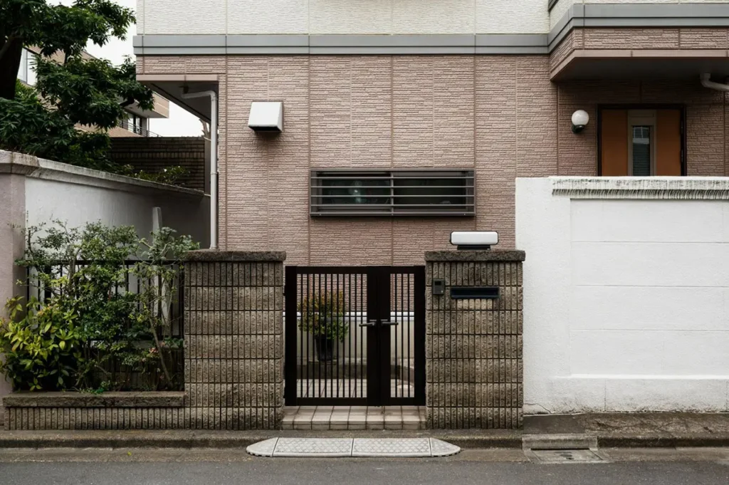 warna cat pagar rumah mewah