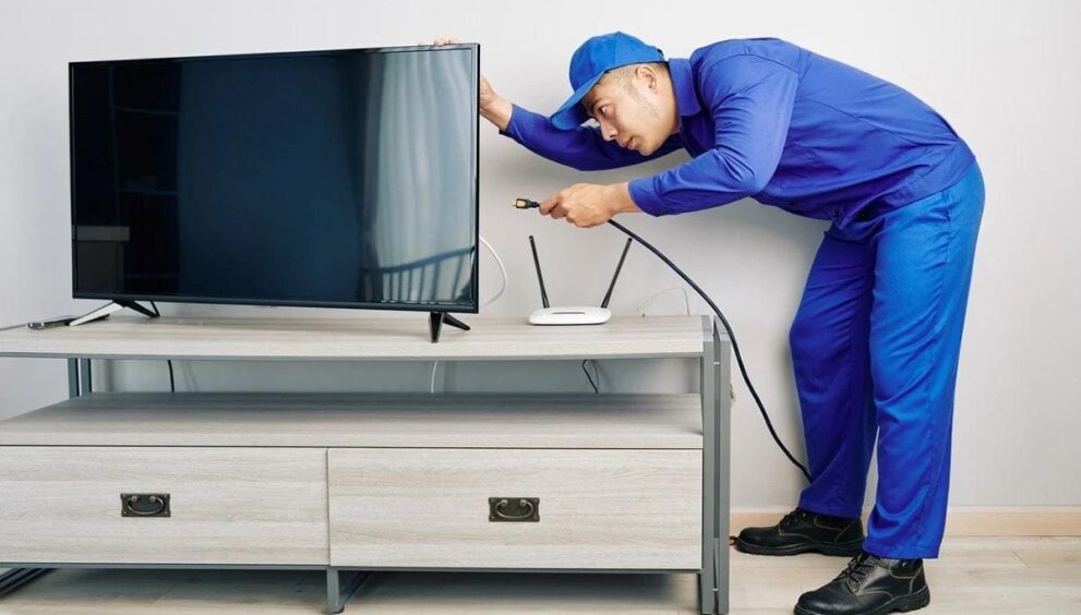 4 Cara Memperbaiki TV yang Tidak Tampilkan Gambar dan Suara