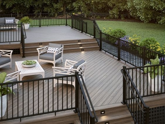 Decking: Jenis, Kelebihan dan Cara Pemasangannya