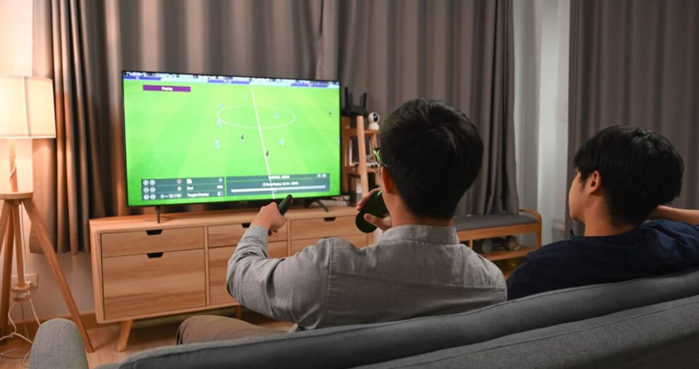 10 Rekomendasi Smart TV 50 Inch Terbaik, Pas untuk Keluarga!